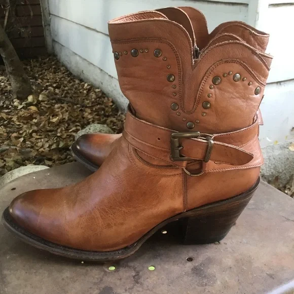 Rio leather ankle boots